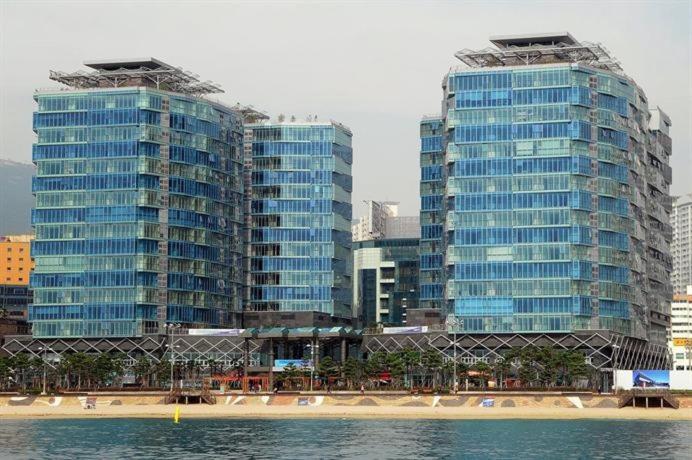 Апартаменты Haeundae Luxury House Пусан Экстерьер фото