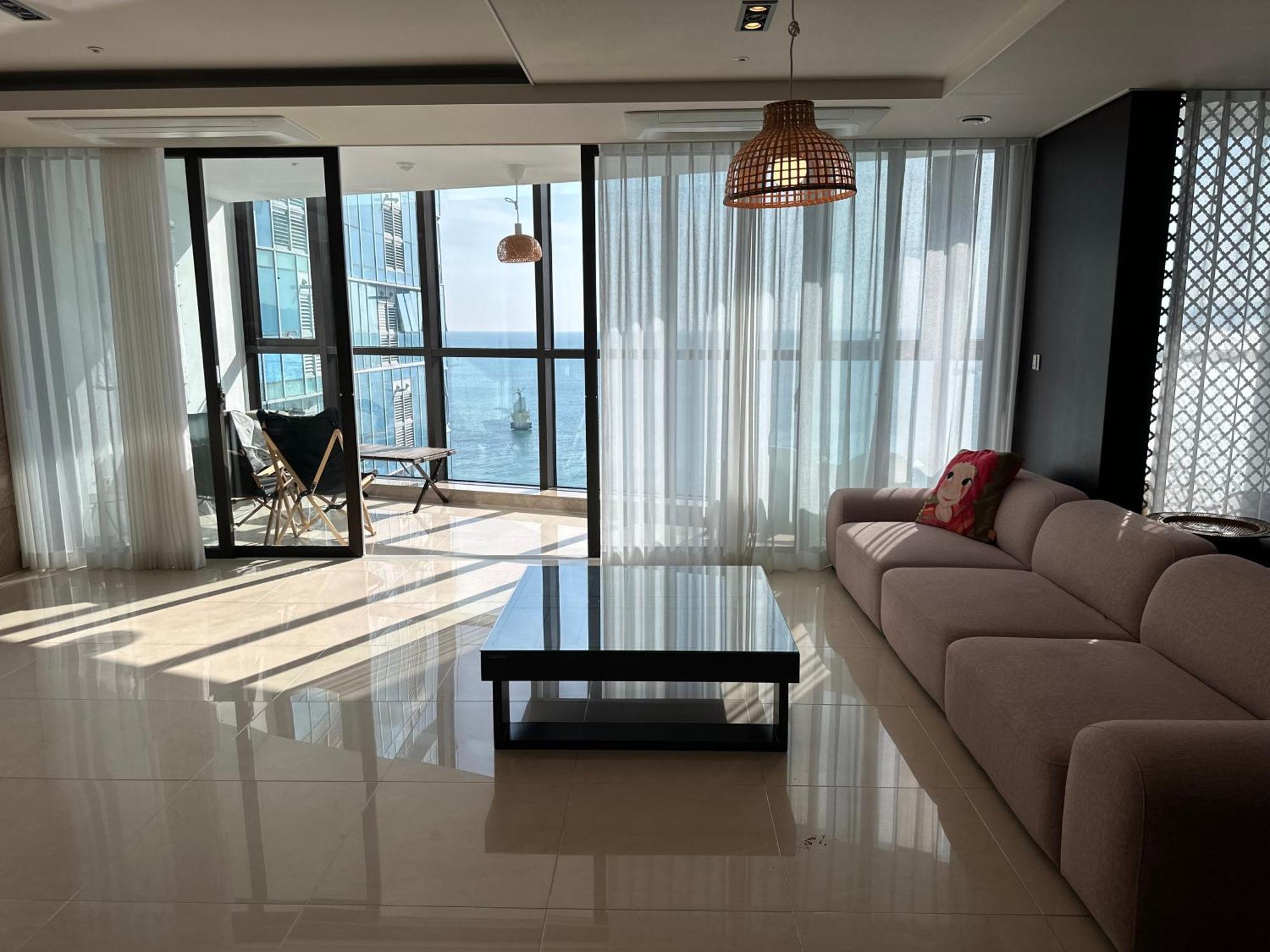 Апартаменты Haeundae Luxury House Пусан Экстерьер фото